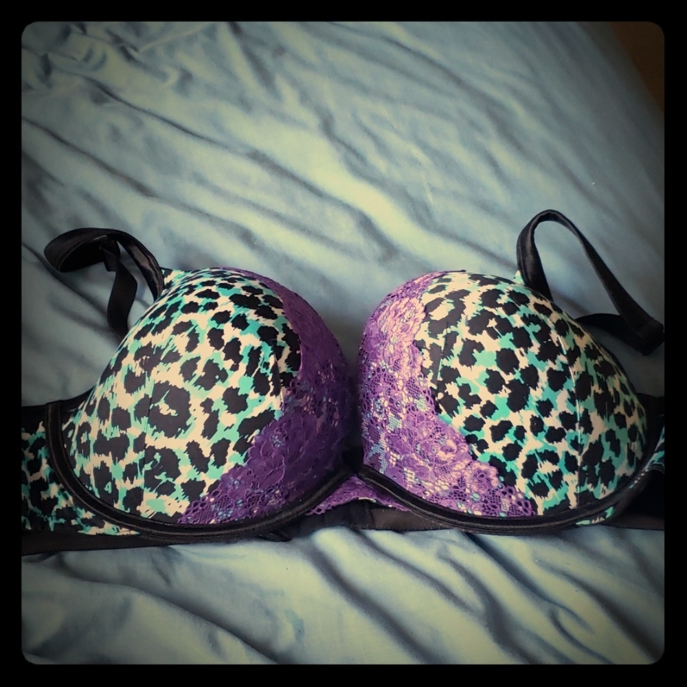 NWOT Cacique Push Up Tshirt Bra